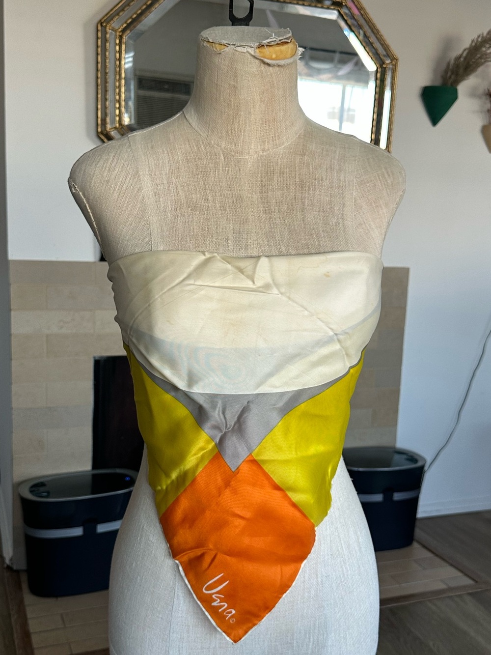 vintage designer Vera Neumann square scarf